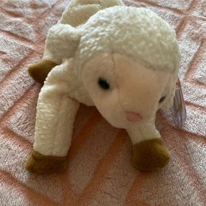 Ty Beanie Babies Ewey The Lamb